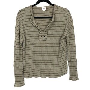 BKE Women's Tan Ribbed Vneck Top Y12